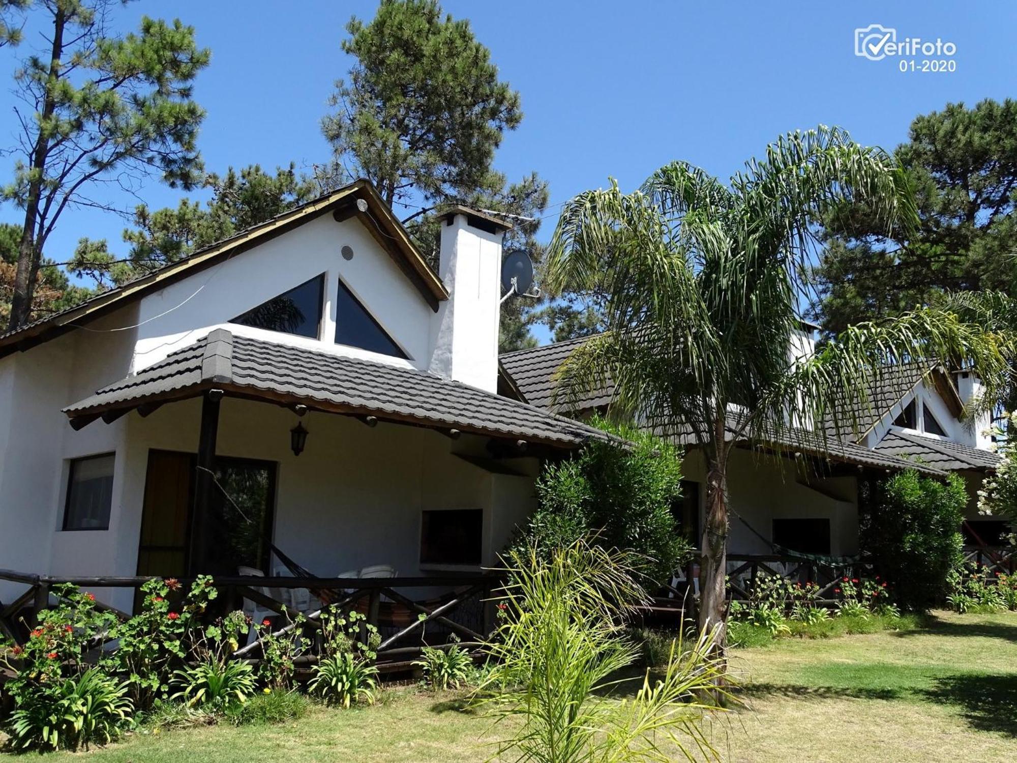 Bungalows Punta Colorada Piriápolis Exterior photo
